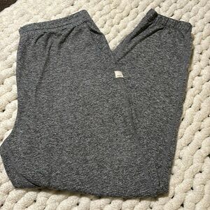 NWOT Vuori joggers size large